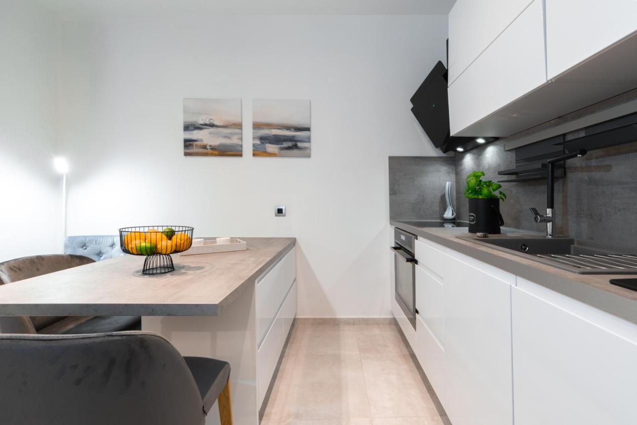 Wish Apartments Zrnovo Exterior foto
